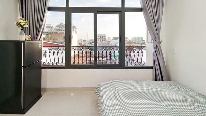 Hình ảnh Studio bancon thoáng giá rẻ Full NT Q7