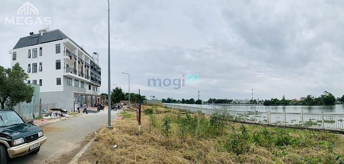 Hình ảnh Căn Hộ View Sông - có ban công giá rẻ