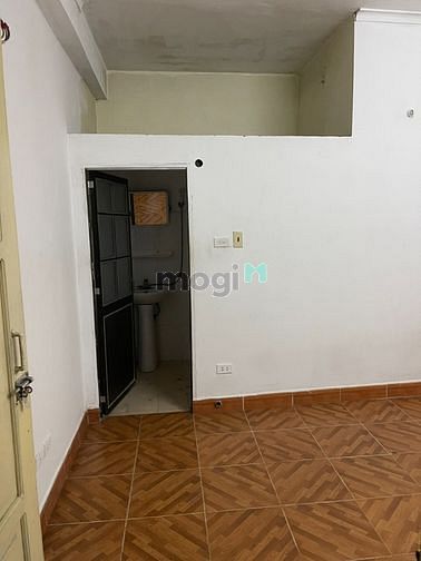 Hình ảnh Cho thuê CCMN tại ngõ 1194/90 đường Láng