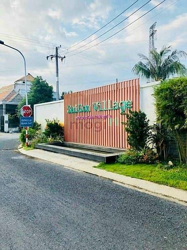 Hình ảnh Đất nền sổ đỏ mặt tiền đường 826c