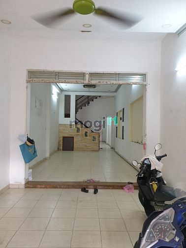Hình ảnh MTKD Gần Chợ Bình Trị Đông, Bình Tân, 4*30, trệt, 2lầu, 16tr/th