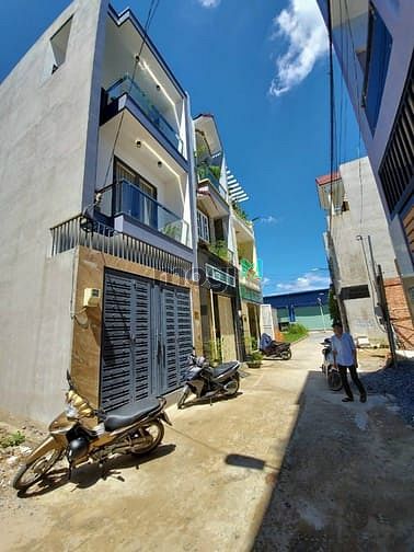 Hình ảnh Đất Đườg Cây Keo 52m2 hẻm xe hơi 4ty1 thương lượng
