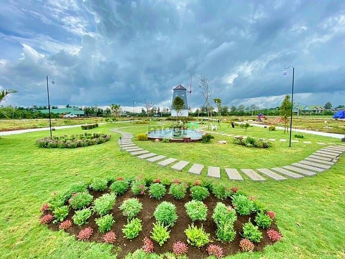 Hình ảnh Bán lô đất xây nhà ở liền sổ hồng thổ cư 100m2 đường Nguyễn Văn Cừ
