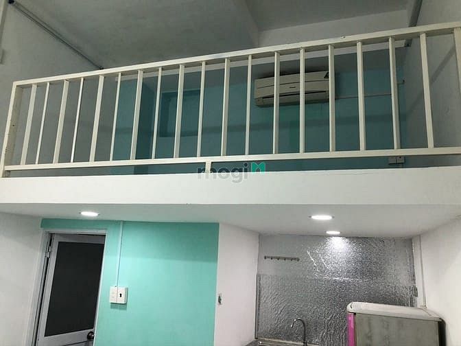 Hình ảnh CHDV cho thuê 30m2 rất thoáng mát 1 trệt 1 gác đường 3/2