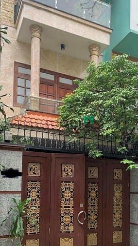 Hình ảnh Nhà Lạc Long Quân cách chợ Tân Bình 100m