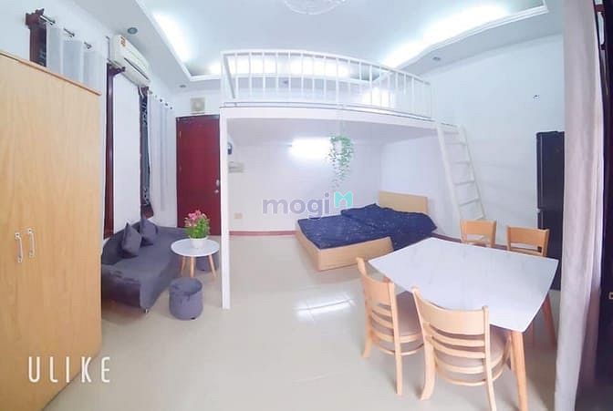 Hình ảnh phòng đẹp thoáng mát, bancol lớn quận phú nhuận