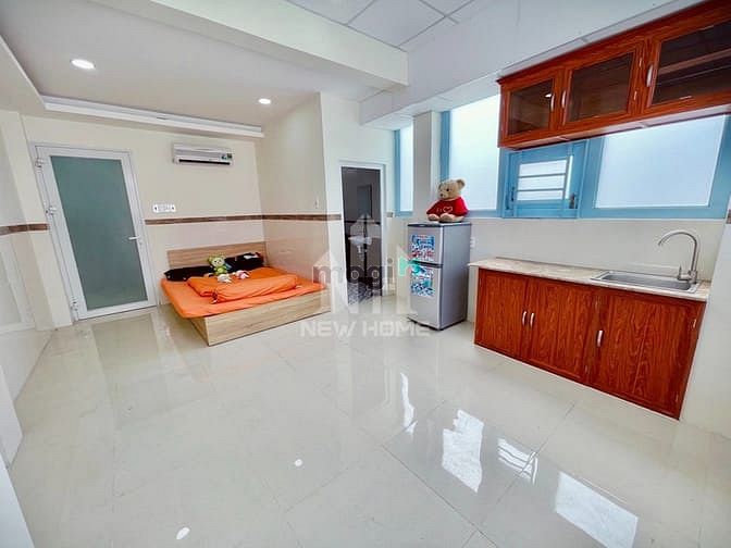 Hình ảnh Phòng Mới, Full Nội Thất, Của Sổ Lớn Tại Bình Thạnh