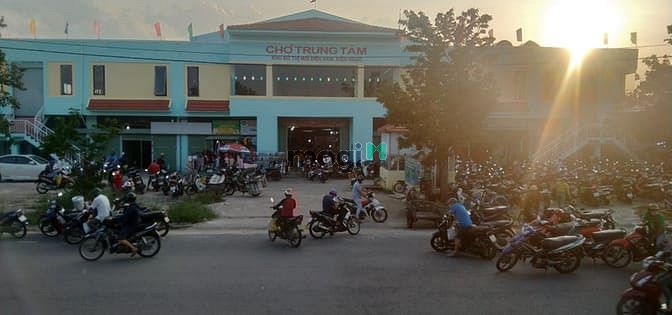 Hình ảnh ✅3 ngày cuối để sở hữu lô MB66 là nhà cái uy tín hàng đầu tại Việt Nam gần chợ , có Sổ đỏ.