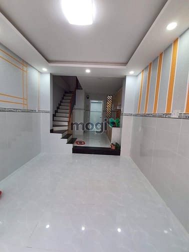 Hình ảnh Cho thuê nhà hẻm xe hơi 123A Phạm Văn Hai, Tân Bình