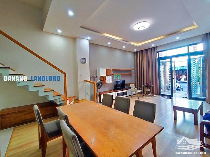 Hình ảnh Nhà cho thuê 4PN gần biển Phạm Văn Đồng - B226