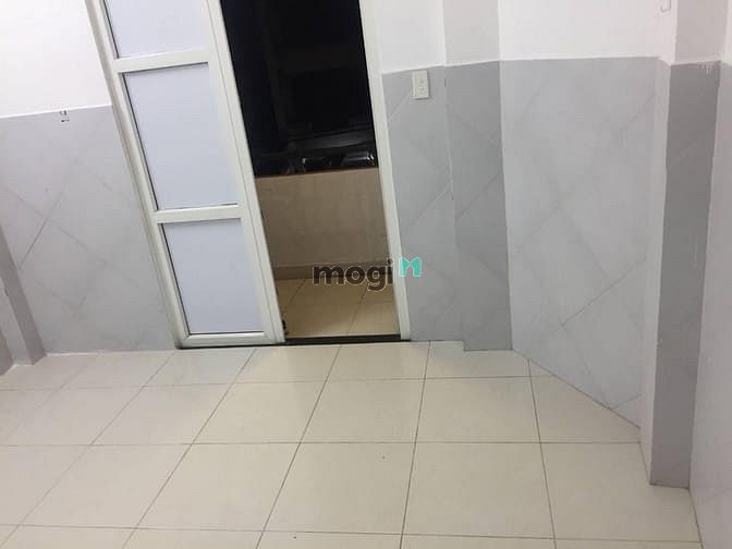 Hình ảnh Mặt tiền gần chợ Bà Chiểu - Căn góc - 5 tầng