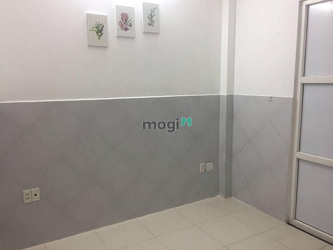 Hình ảnh Mặt tiền gần chợ Bà Chiểu - Căn góc - 5 tầng