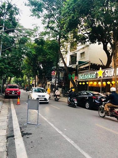 Hình ảnh Cho thuê ,nhà mặt phố Hàng Chuối