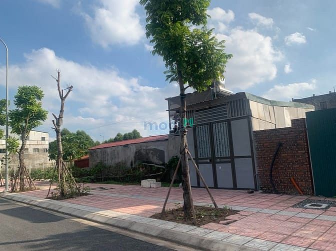 Hình ảnh Bán gấp lô đất thổ cư đường 25m khu đất đấu giá Cự Khối, 46m2 view hồ