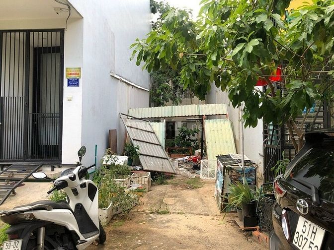 Hình ảnh Chính chủ cần bán gấp lô đất trống Đường Quốc Hương