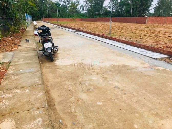 Hình ảnh Đất Đẹp Trung tâm TX Điện Bàn,Gần đường 33m