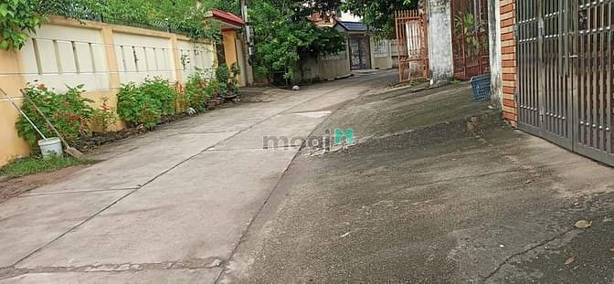 Hình ảnh Bán 4 lô đất 2 mặt thoáng sau bến xe mới, p quang trung, tp thái