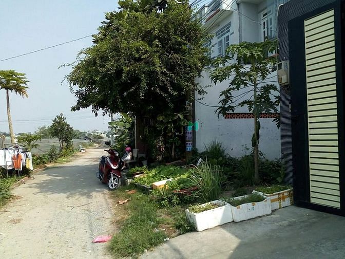 Hình ảnh Bán đất đường Bùi Văn Ngữ, phường Hiệp Thành, Q12. Giá 3,150 tỷ 76m2
