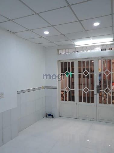 Hình ảnh Nhỉnh 2ty nhà Q Tân Phú Lô Góc 3 Mặt Thoáng