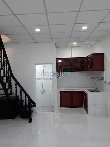 Hình ảnh Nhỉnh 2ty nhà Q Tân Phú Lô Góc 3 Mặt Thoáng