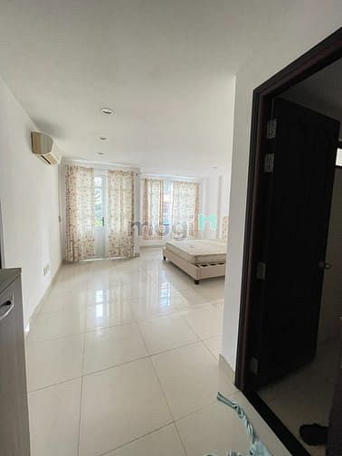 Hình ảnh Cho thuê Villa Mini Full Nội Thất đường Bình Lợi: Hầm, Trệt 3 Lầu-ST