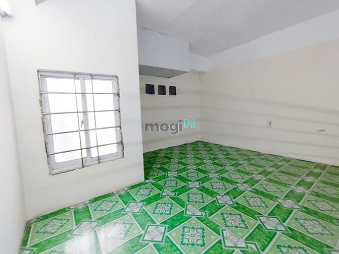 Hình ảnh Sạch sẽ , an ninh trật tự , bãi xe rộng rãi