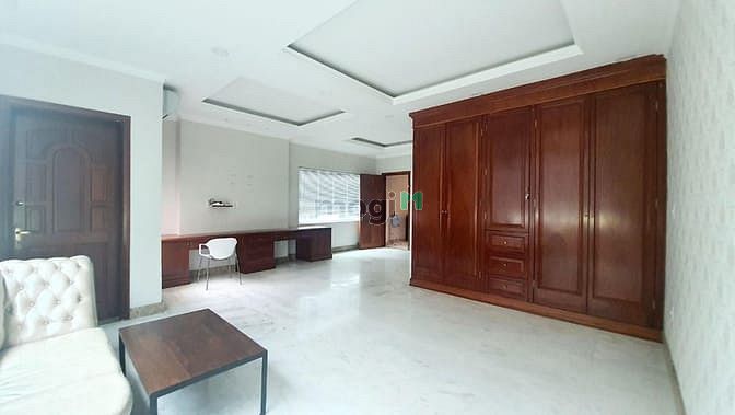 Hình ảnh MT Thạch Lam, Tân Phú, 265.9m2, 5 tầng, Giá rẻ