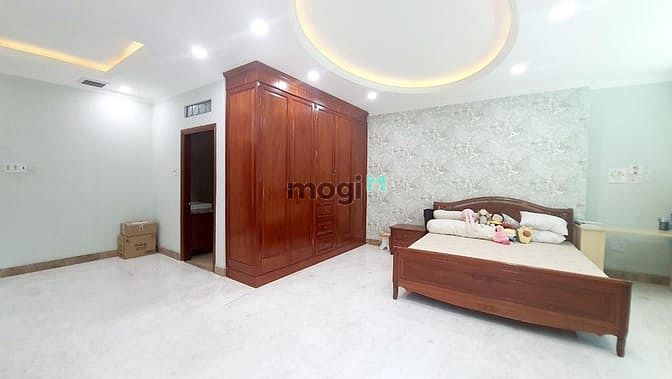 Hình ảnh MT Thạch Lam, Tân Phú, 265.9m2, 5 tầng, Giá rẻ