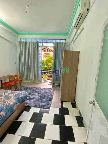 Hình ảnh Cho thuê chdv 2PN có ban công rộng 60m2