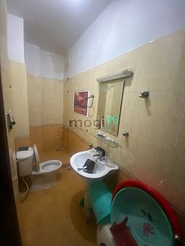 Hình ảnh Nhà mặt tiền Bà Huyện Thanh Quang cho thuê