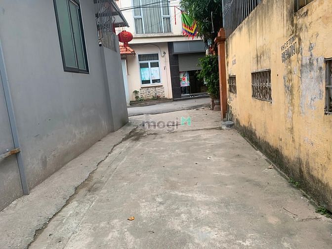 Hình ảnh Chính chủ cần bán 63m2 đất ngõ 81 phố Trạm, Long Biên