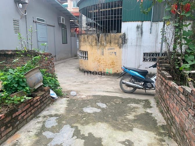 Hình ảnh Tôi cần bán lô góc 35m2 đất thổ cư tại ngõ 29 Phố Trạm, Long Biên