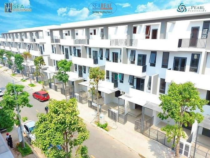 Hình ảnh Bán nhà thị trấn Bến Lức. cách tp.hcm 7,5km. diện tích 6x16 4 lầu