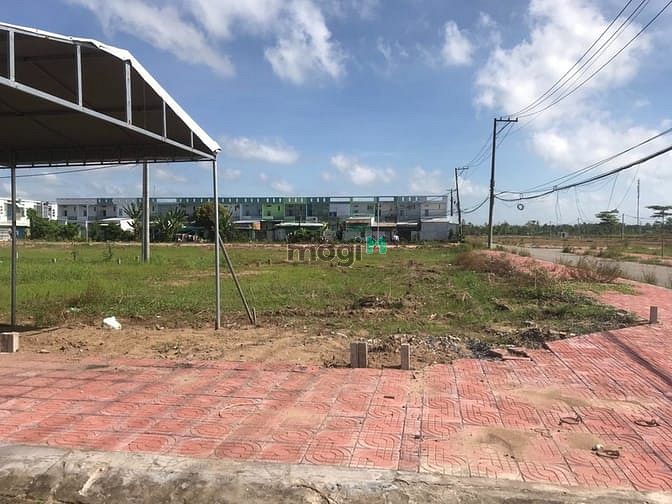Hình ảnh Hàng Ngoại Giao cặp góc duy nhất trục đường A1