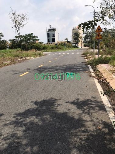 Hình ảnh Bán lô đát thổ cư gần chợ 100m2