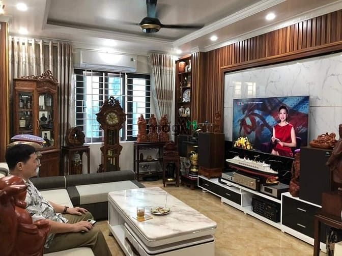 Hình ảnh Đỗ Quang - Phân Lô - ô tô tránh - vỉ hè