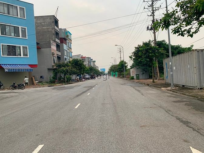 Hình ảnh Vỡ nợ bán 35m2 mặt đường 21m khu tái định cư Trâu Quỳ, Gia Lâm