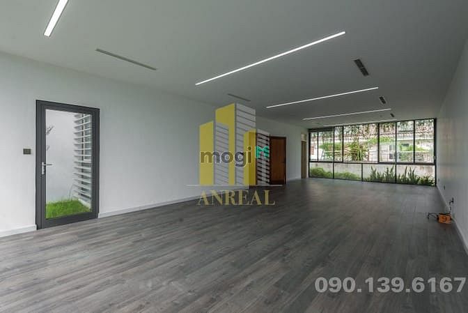 Hình ảnh Tòa Văn Phòng Hiện Đại 4 Lầu Giá 72 Triệu