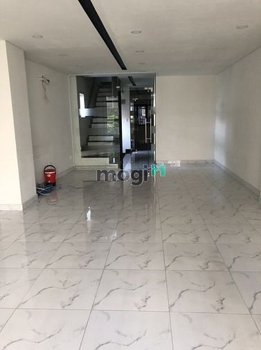 Hình ảnh cho thuê nhà hxt Nguyễn Văn Mại 4x15m, 3 lầu