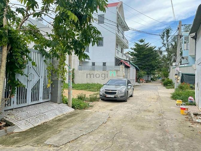 Hình ảnh Bán gấp lo đất đường 27 nguyễn xiển.p long thành mỹ ,tp thủ đức