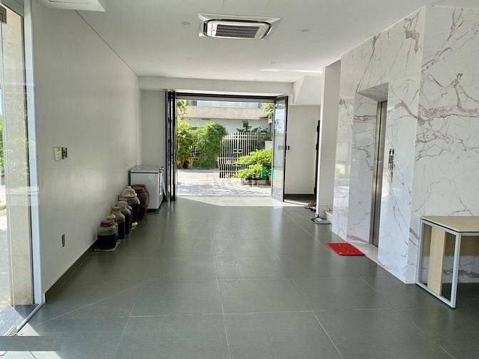 Hình ảnh cho thuê nhà mt Phạm Phú Thứ, tb, dt 5x26m, 2 lầu