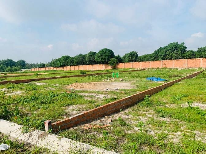Hình ảnh Cần bán gấp 521m2, ngang 24m. Giá 2,2 tỷ