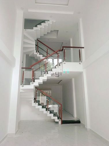 Hình ảnh Nhà 5 tầng ngay Lê Thị Riêng_DT 250m2_SHR