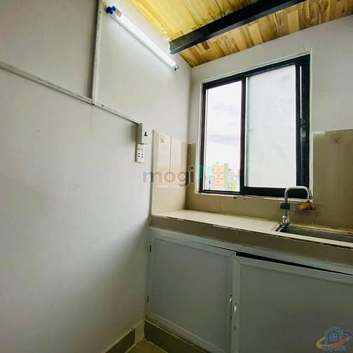 Hình ảnh CHDV FULL NỘI THẤT_ Gác lửng Mới 100%_ Vào ở ngay không cần Tiền CỌC