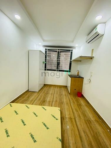 Hình ảnh Phòng trọ mới tinh, có ban công/cửa sổ, nội thất cơ bản, gần chợ