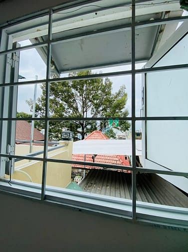 Hình ảnh Phòng trọ mới tinh, có ban công/cửa sổ, nội thất cơ bản, gần chợ