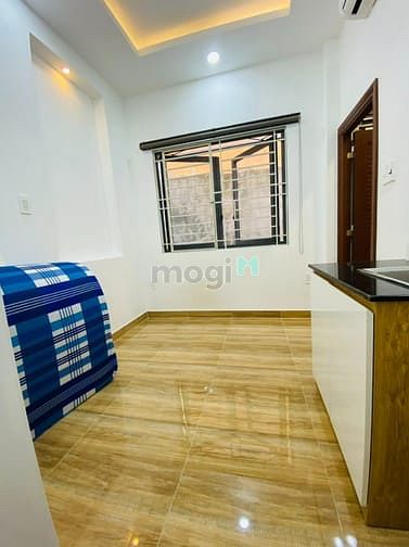 Hình ảnh Phòng trọ mới tinh, có ban công/cửa sổ, nội thất cơ bản, gần chợ