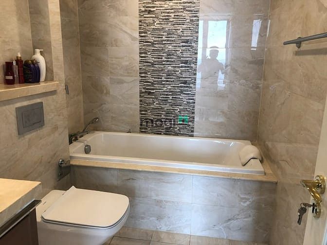 Hình ảnh Cho thuê căn 3Pn, giá 29tr/th, Vinhomes Golden River, 120m2