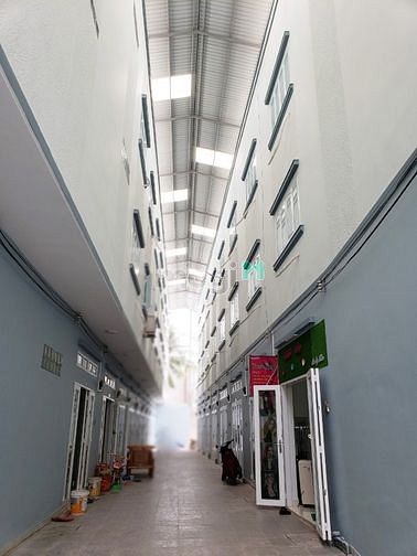 Hình ảnh Nhà nguyên căn 2 lầu 1 trệt 1 sân  thượng