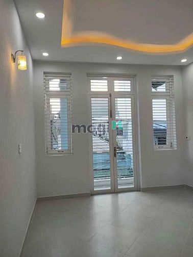 Hình ảnh Cho thuê nhà mới đẹp Phạm Văn Bạch gần ngã 3 Cống Lở P.15 Tân Bình